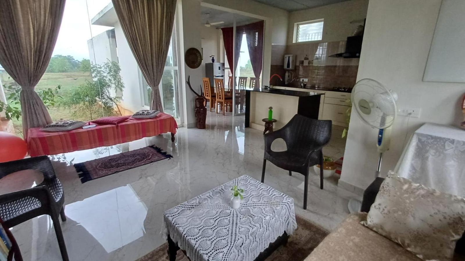 Shi'S Unique & Private 180 Degree Glass House In Pollāchi 외부 사진